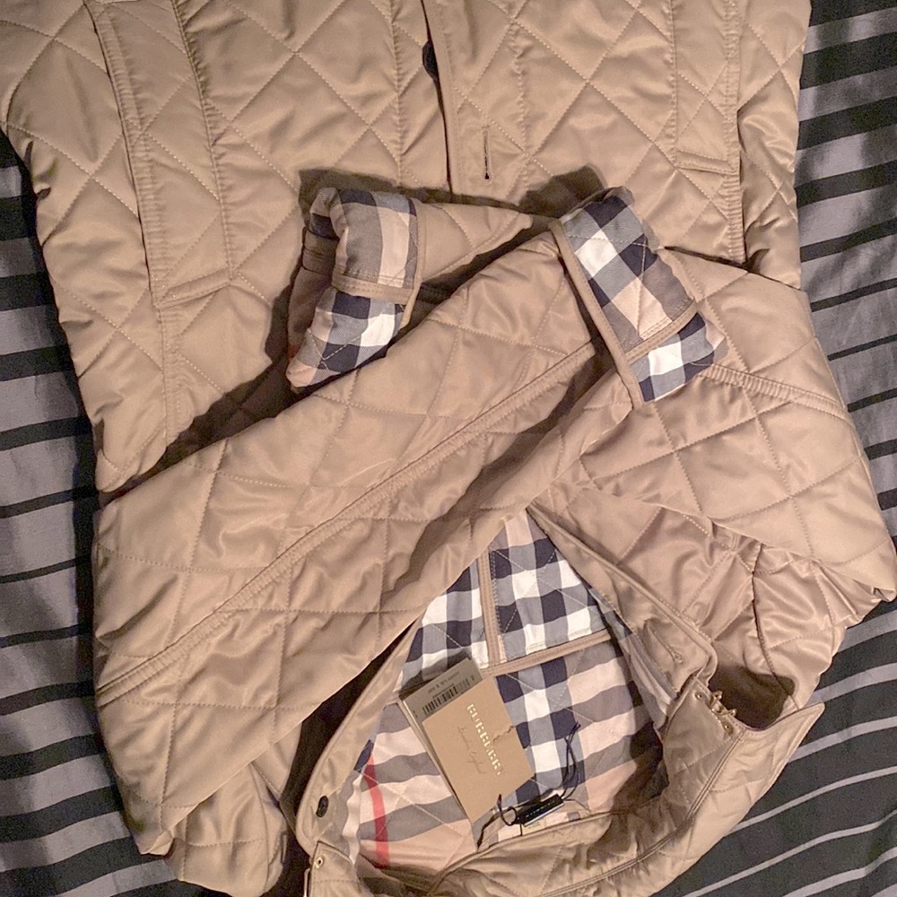 Coat - Picture 4 of 4